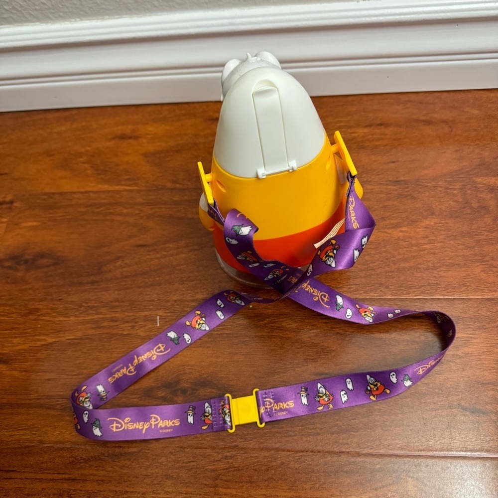 Disney Sipper 2022 Halloween Donald Duck Candy Corn - Picture 6 of 8